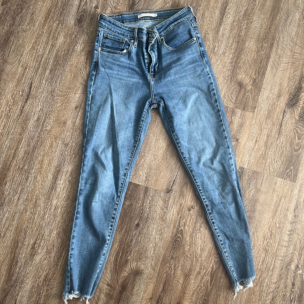 Levi’s 721 high rise skinny